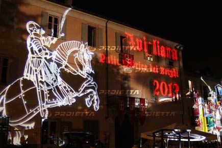 proiezione per manifestazione storico medievale
