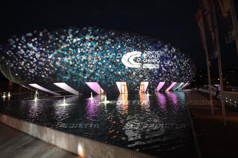 illuminazione del centro commerciale ovale - Svizzera