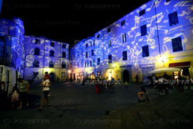 effetto caduta note musicali