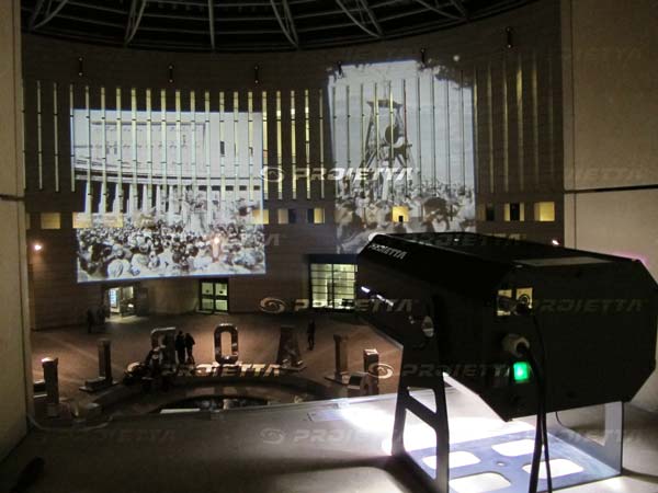 proiezione in interno per musei