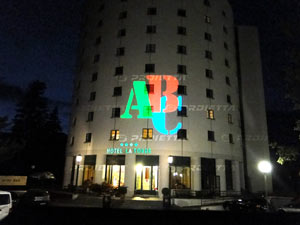 proiezione_loghi_alberghi