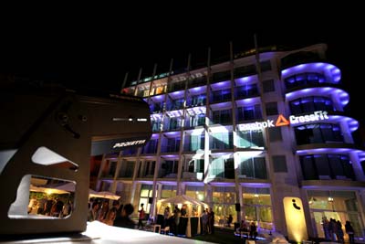 proiezioni di loghi sull hotel I suite di Rimini